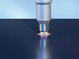 Plasmavorbehandlung von Leichtbaumaterial