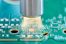 Plasma Reinigung und Aktivierung von PCB